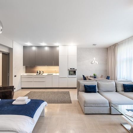 Apartamento New Luxury Apt With Ac&Parking In The Center Of Praga Exterior foto