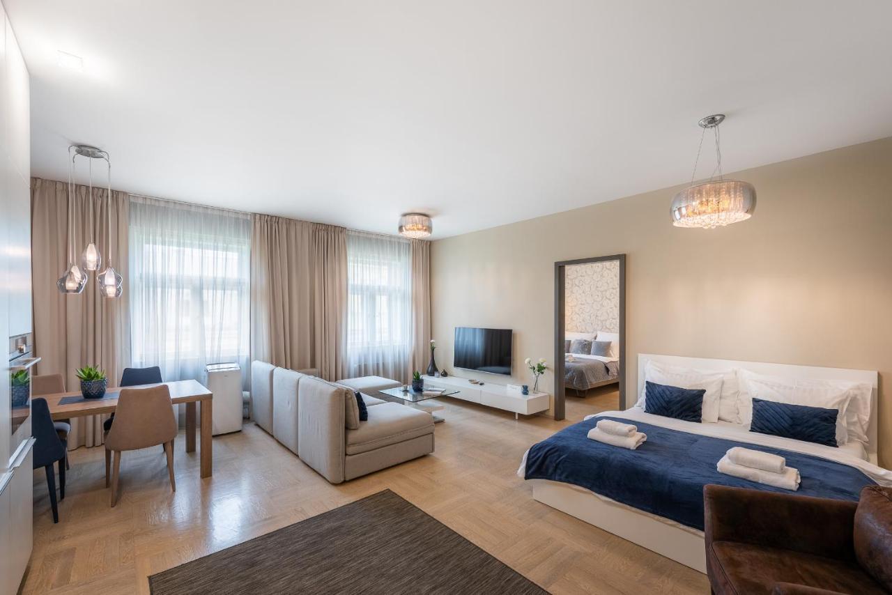 Apartamento New Luxury Apt With Ac&Parking In The Center Of Praga Exterior foto