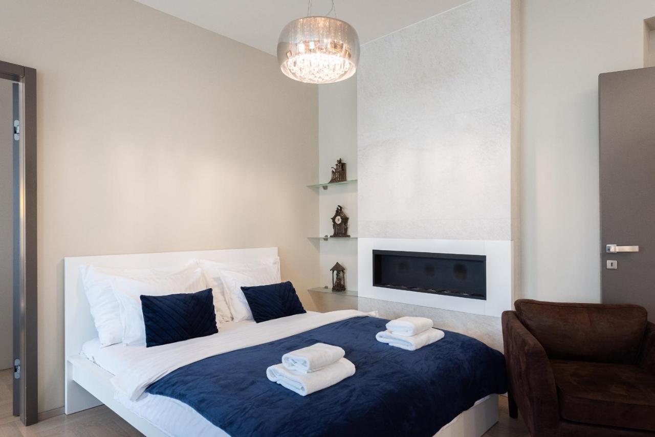 Apartamento New Luxury Apt With Ac&Parking In The Center Of Praga Exterior foto