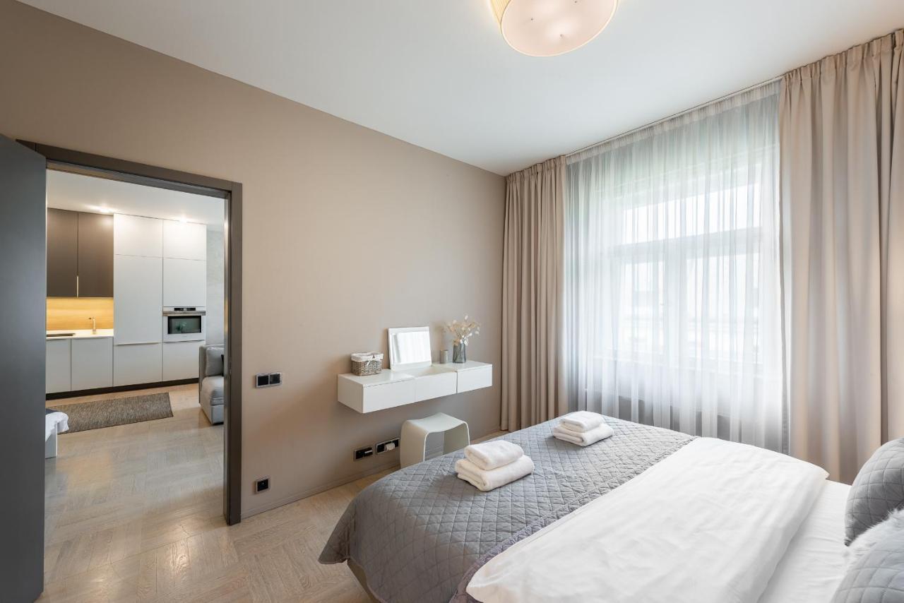 Apartamento New Luxury Apt With Ac&Parking In The Center Of Praga Exterior foto