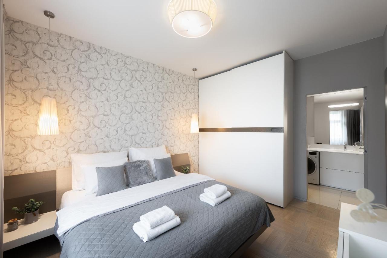 Apartamento New Luxury Apt With Ac&Parking In The Center Of Praga Exterior foto